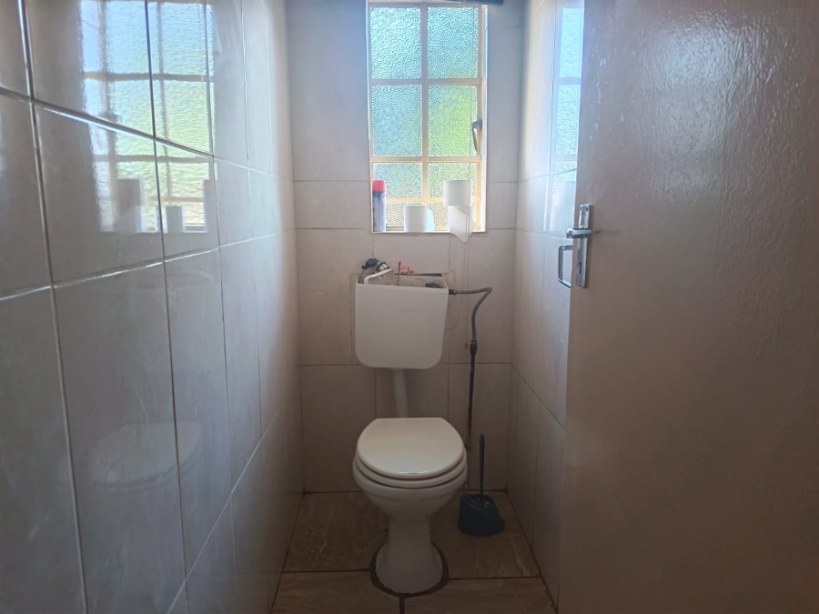 3 Bedroom Property for Sale in Geelhoutpark North West